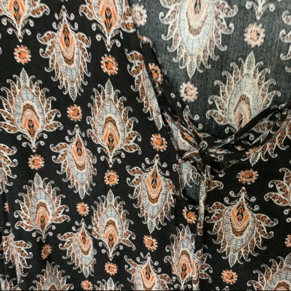 Glided Intent brand lace up vneck - Picture 3 of 3